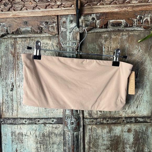 ❗️SOLD❗️NWT SKIMS Fits Everybody Bandeau In Mica - Picture 3 of 4